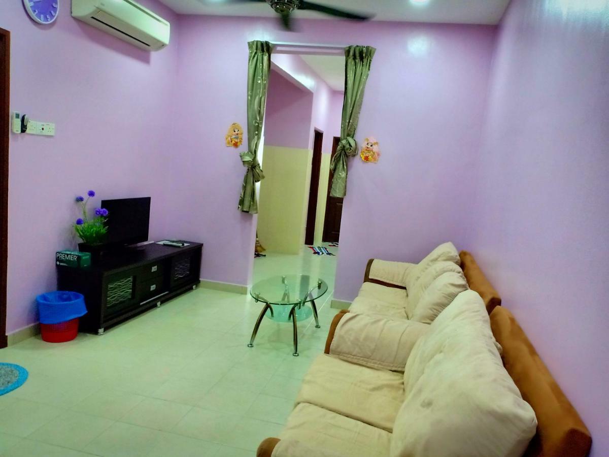 Villa Purple Townhouse 3R2B Wifi Sekinchan Exterior foto